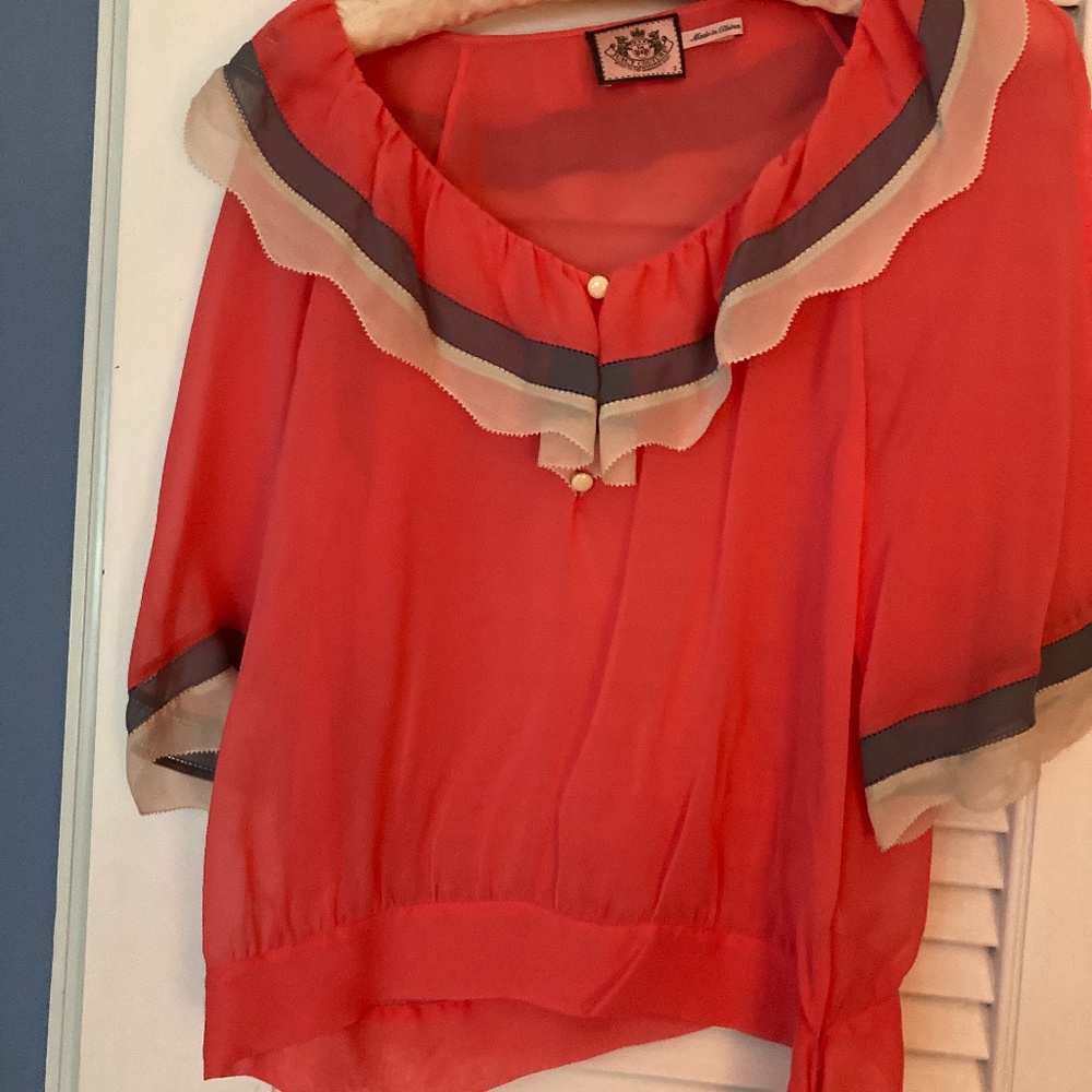 Juicy Couture salmon blouse w/  contrasting collar